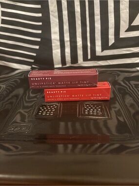 Beauty Pie Unlipstick Matte Lip Tint Duo in Undisclosed and Unforgettable- NIB